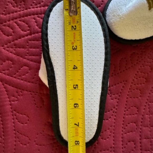 Luxury Childs slippers, small, NEW, white - Picture 4 of 7